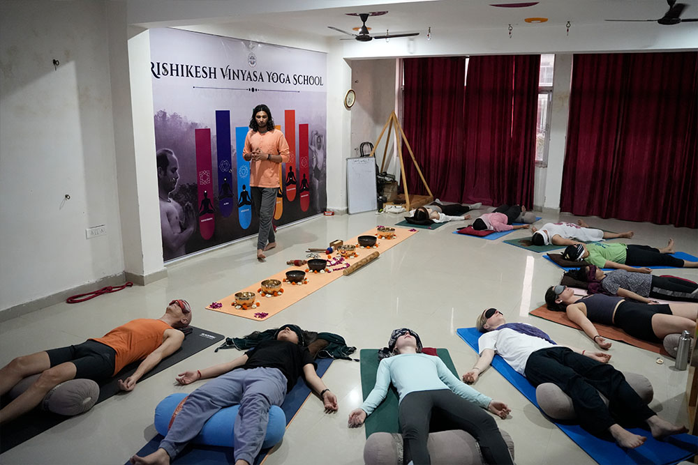 300-hours-yoga-teacher-training